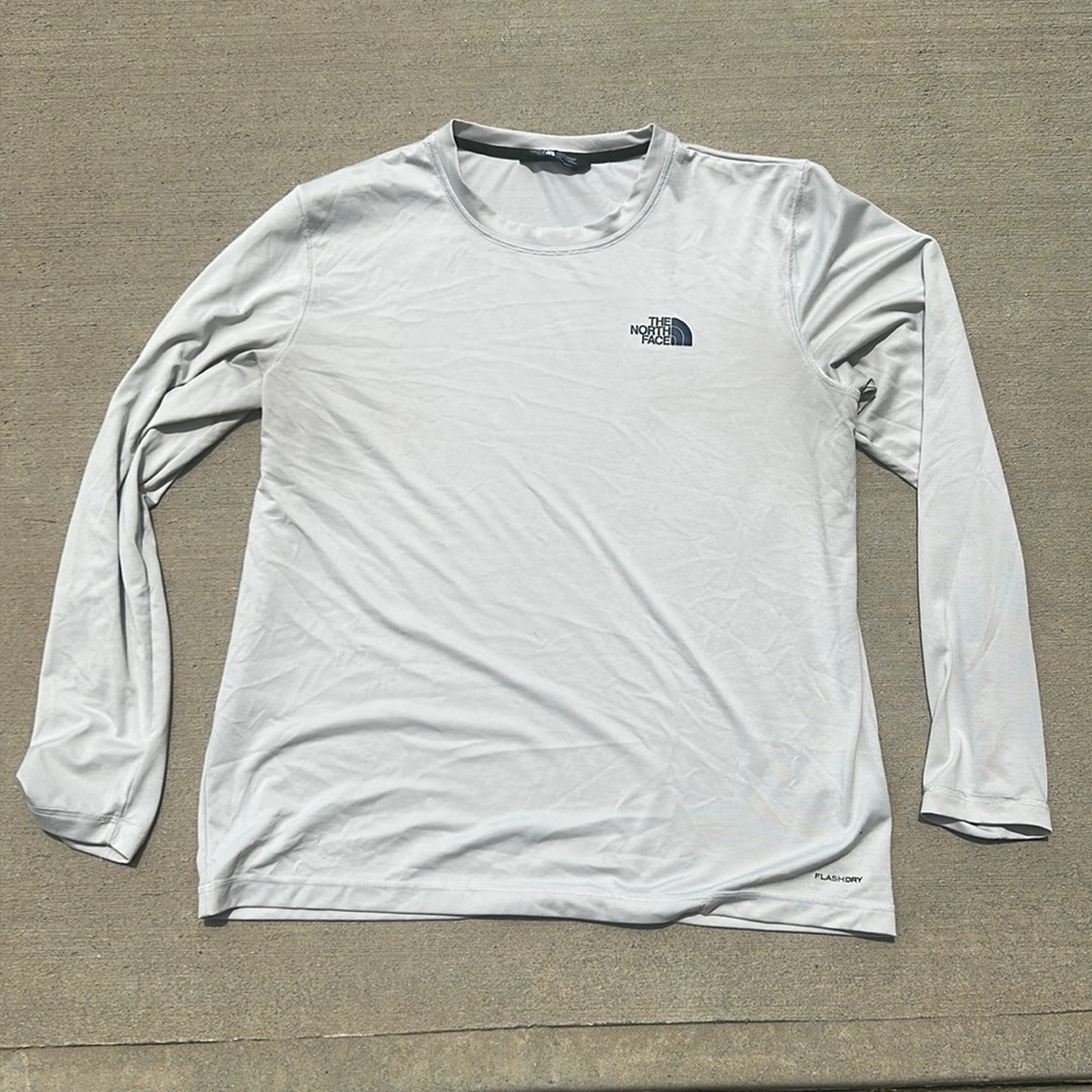 Like New: North Face Men’s Long Sleeve Sun Shirt
